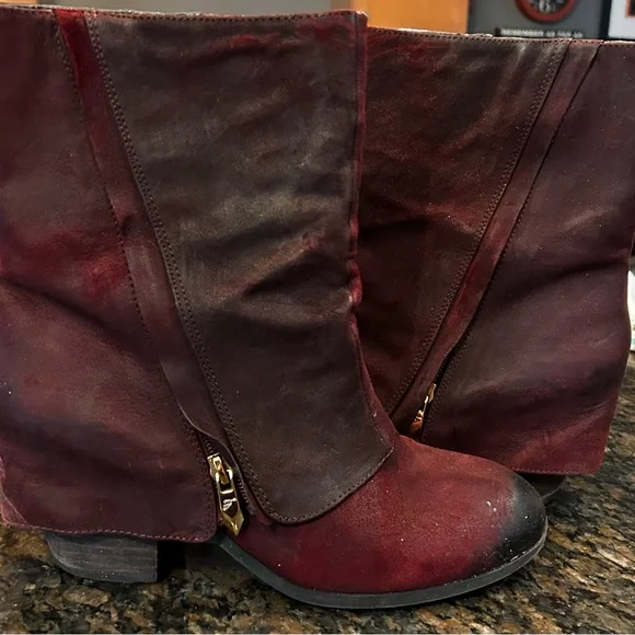 Fergie Dark Burgundy Heeled Boots - Picture 2 of 6